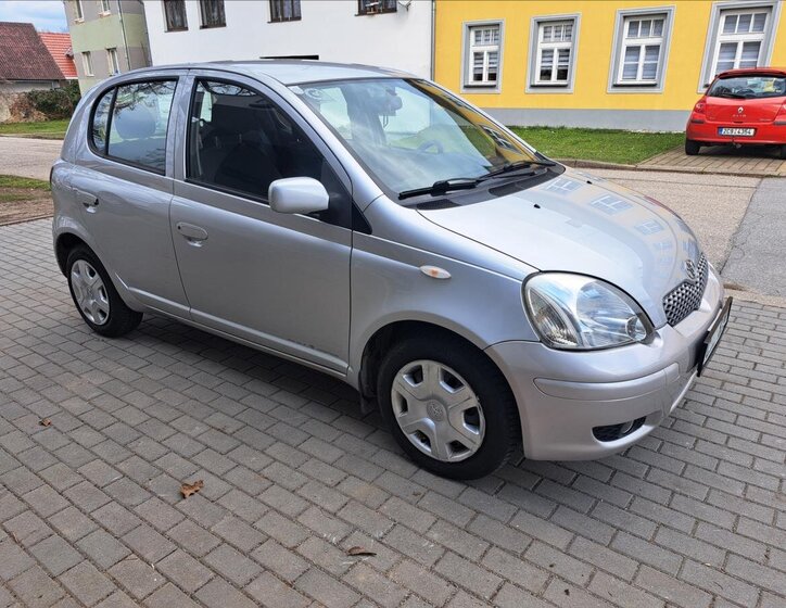 Toyota Yaris Hatchback 1,4 l 55 kw