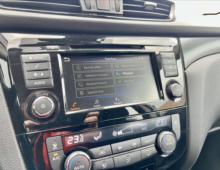 Nissan Qashqai SUV / Terénní 1,5 l 85 kw