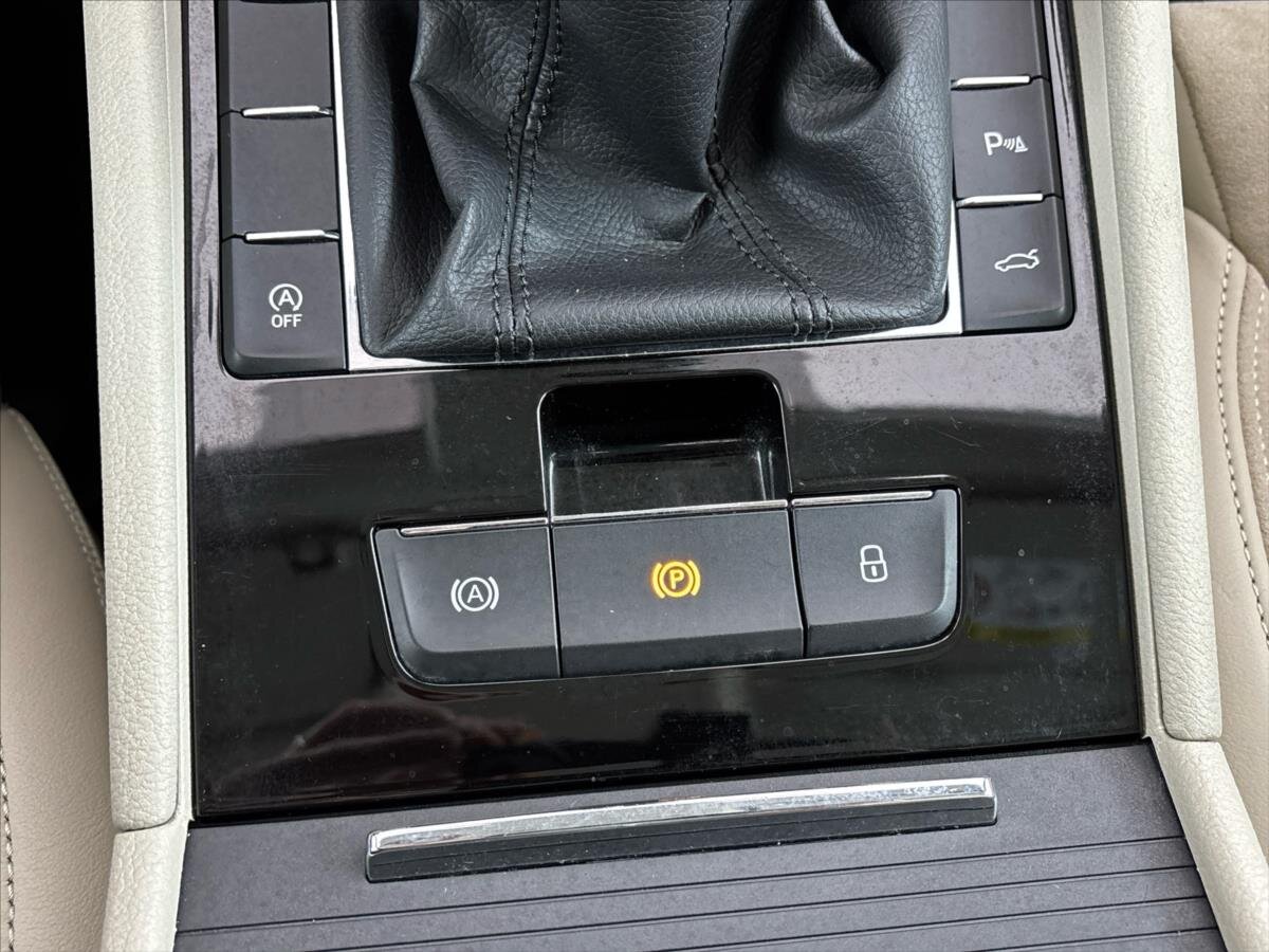 Škoda Superb Liftback 1,4 l 110 kw