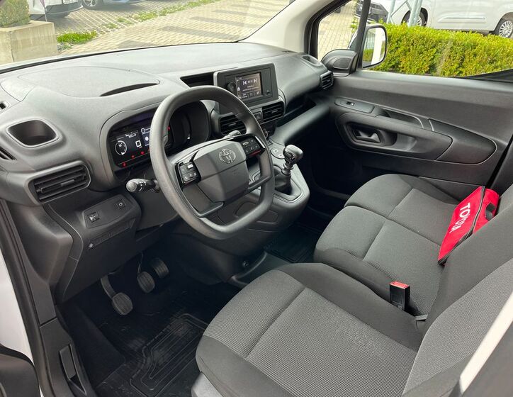 Toyota ProAce 14