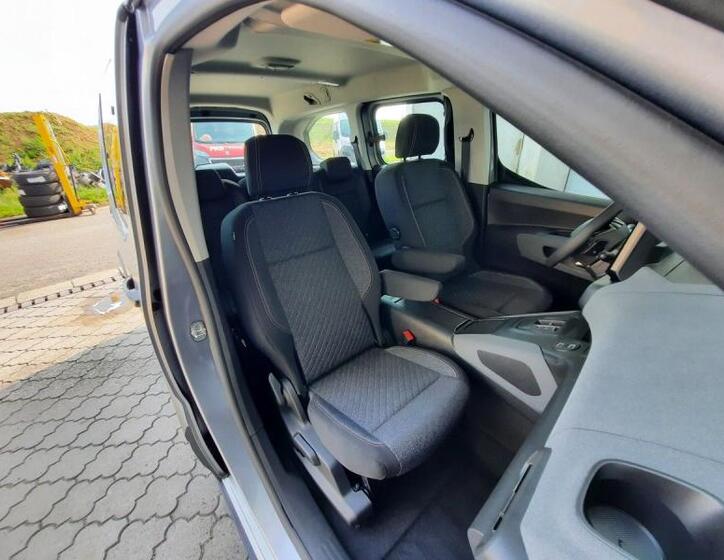 Peugeot Rifter 16