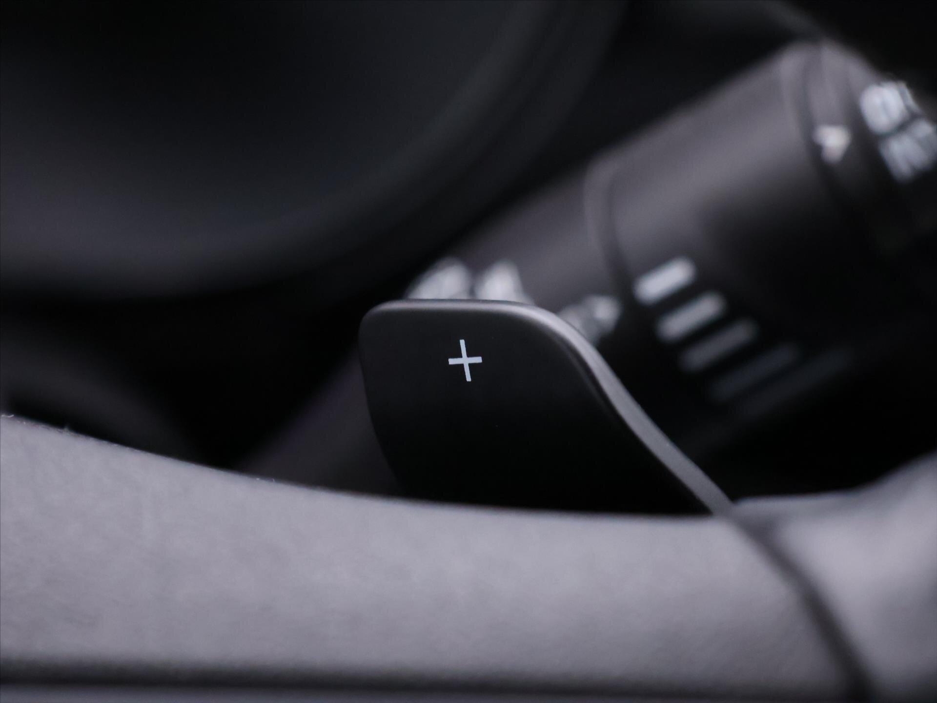 Opel Corsa Hatchback 1,2 l 74 kw