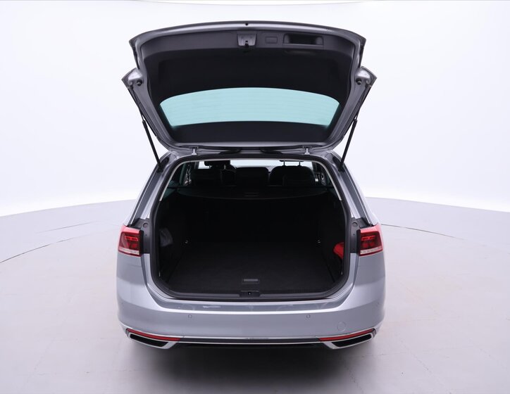 Volkswagen Passat Kombi 2,0 l 110 kw