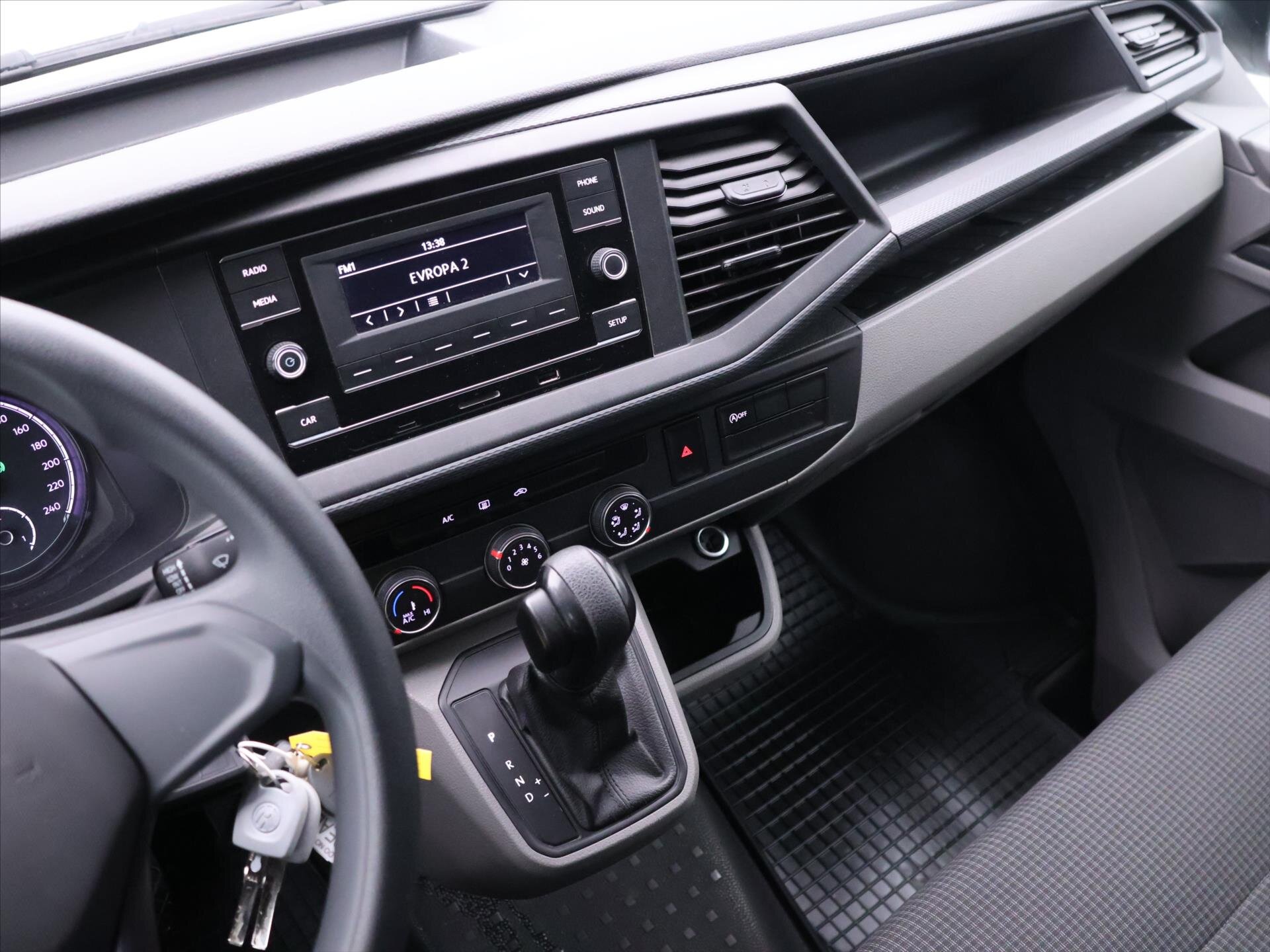 Volkswagen Transporter Kombi 2,0 l 110 kw