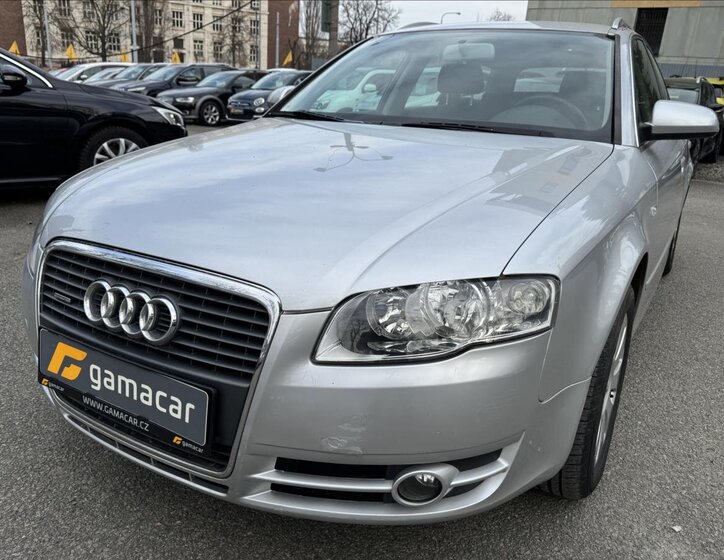 Audi A4 Kombi 2,0 l 103 kw