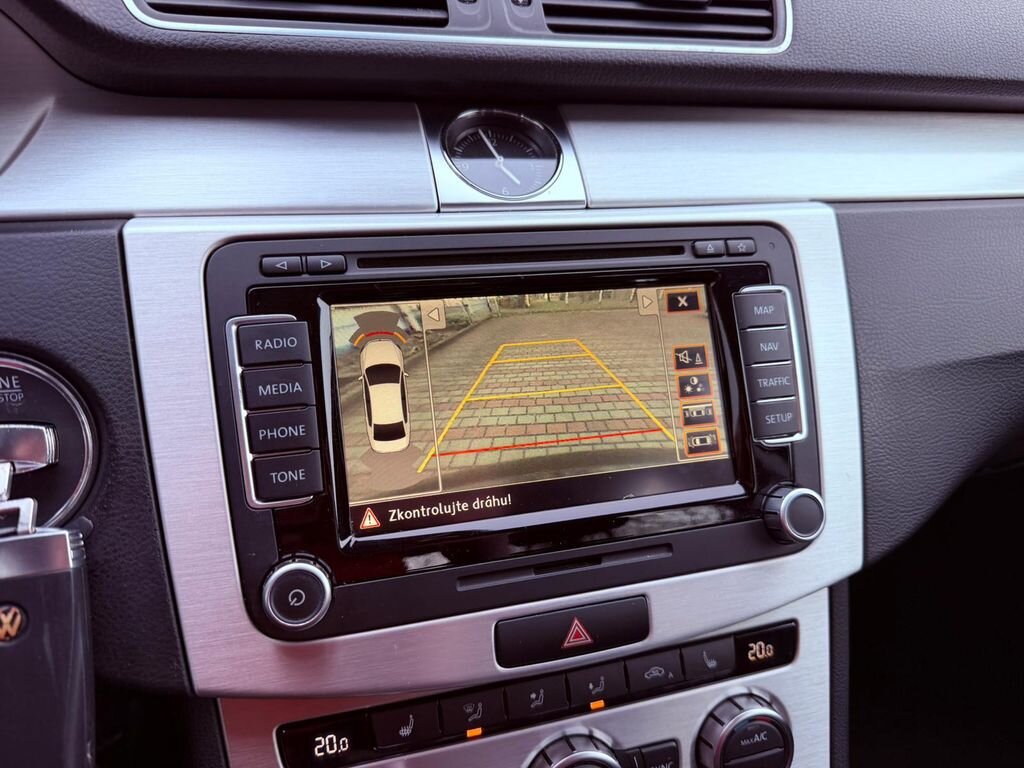 Volkswagen Passat Sedan / Limuzína 2,0 l 130 kw