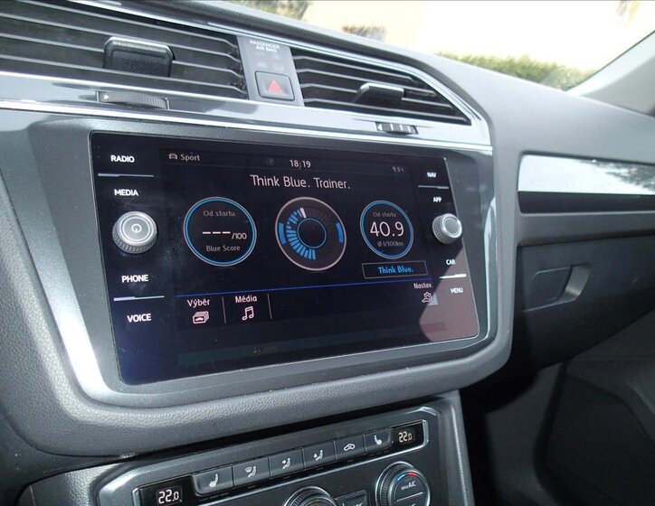 Volkswagen Tiguan SUV / Terénní 2,0 l 110 kw