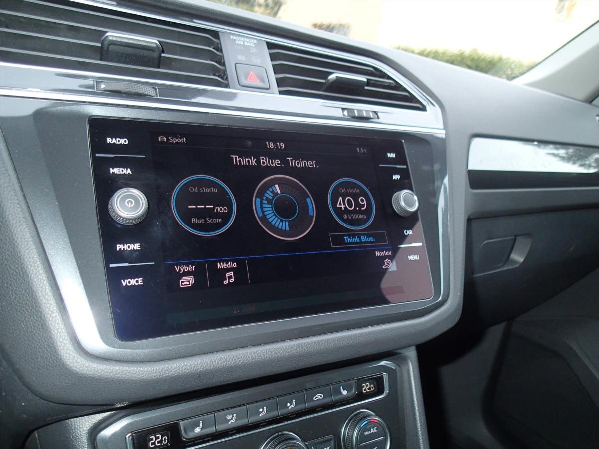 Volkswagen Tiguan SUV / Terénní 2,0 l 110 kw