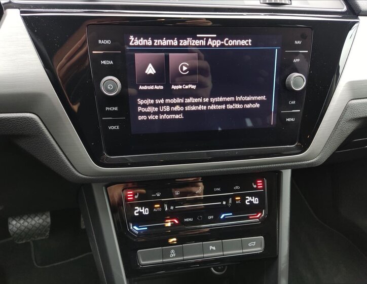 Volkswagen Touran MPV 1,5 l 110 kw