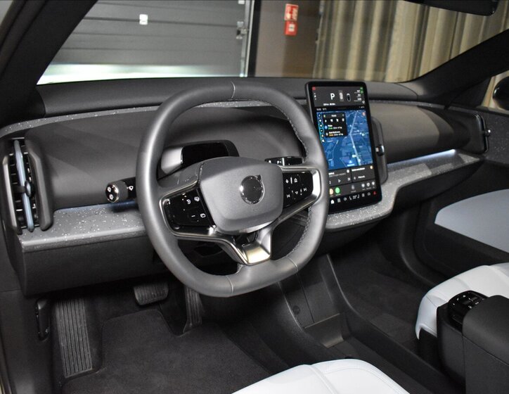 Volvo EX30 SUV / Terénní 0,0 315 kw