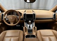 Porsche Cayenne Kombi 4,8 l 294 kw