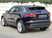 Jaguar F-Pace SUV / Terénní 3,0 l 221 kw