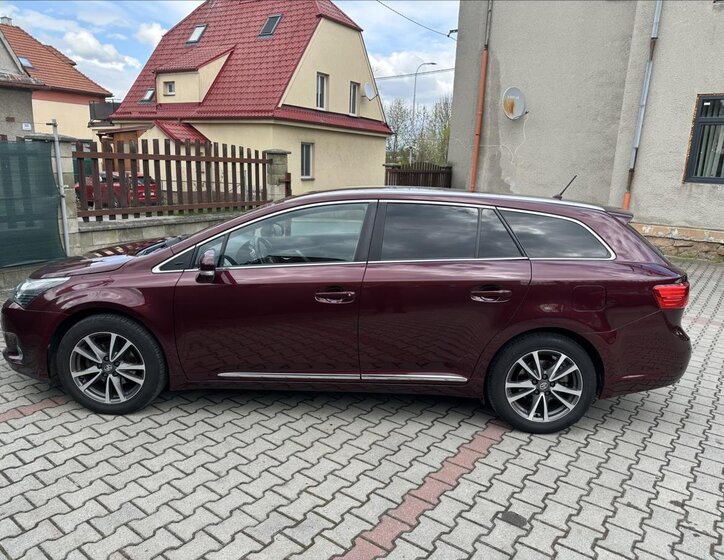 Toyota Avensis Kombi 1,8 l 109 kw