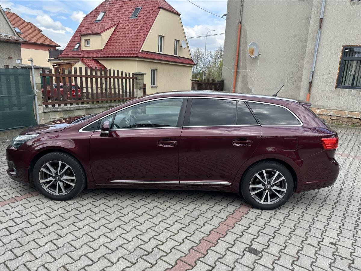 Toyota Avensis Kombi 1,8 l 109 kw