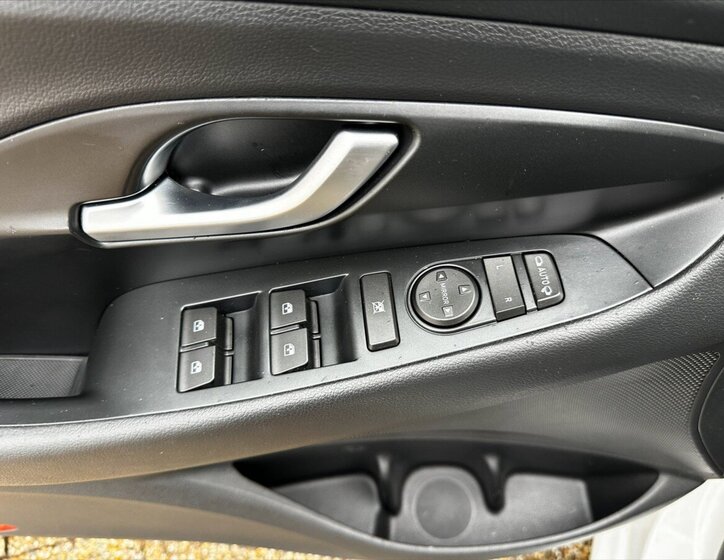 Hyundai i30 Kombi 1,6 l 85 kw