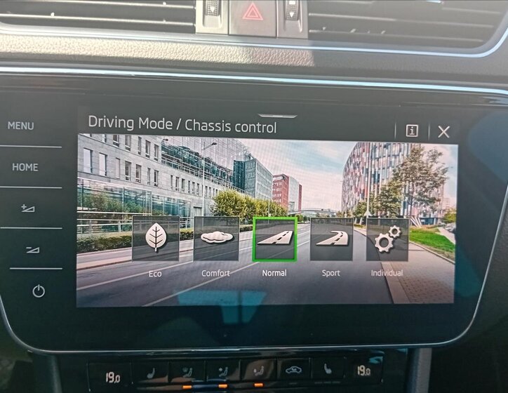 Škoda Superb Kombi 2,0 l 110 kw