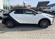Toyota C-HR 6