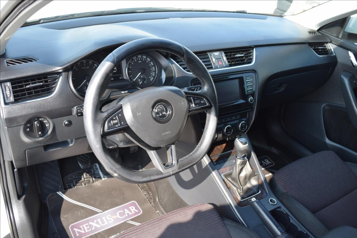 Škoda Octavia Kombi 1,6 l 77 kw