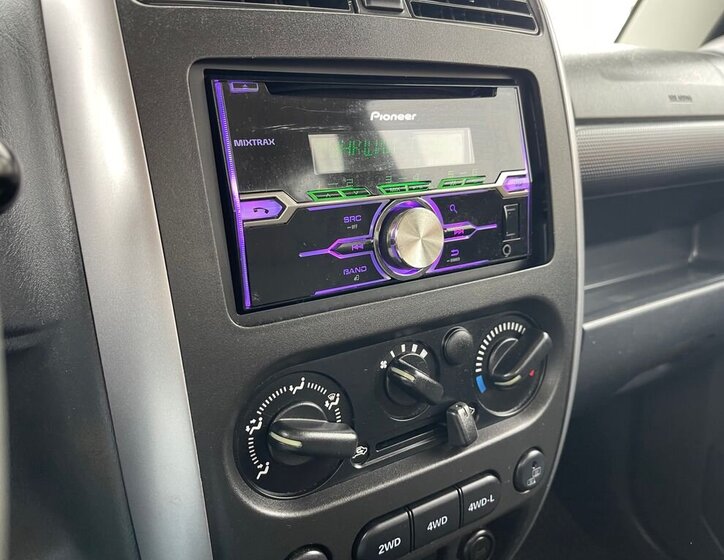 Suzuki Jimny SUV / Terénní 1,5 l 63 kw