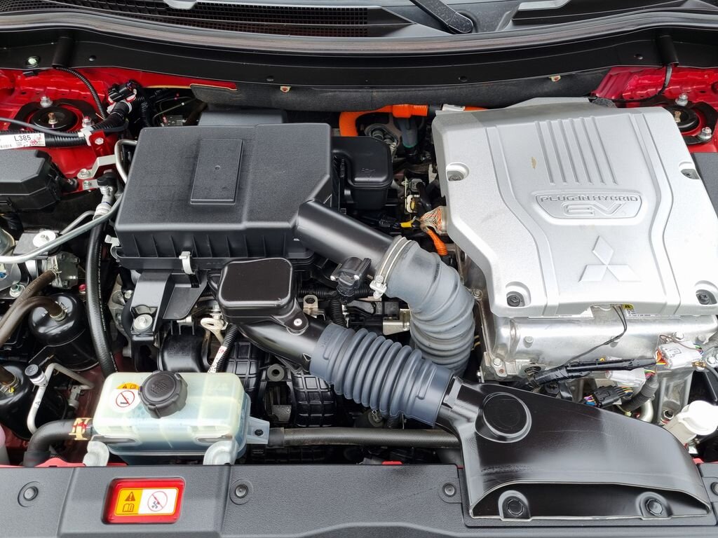 Mitsubishi Outlander SUV / Terénní 2,4 l 165 kw