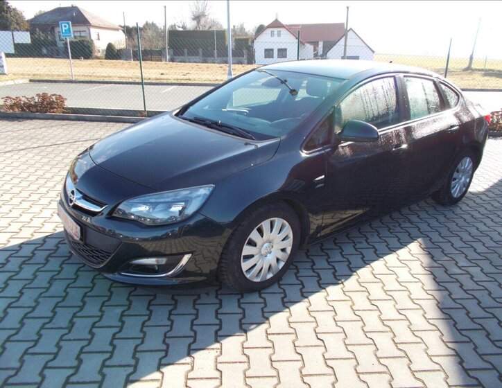 Opel Astra Sedan 1,4 l 103 kw