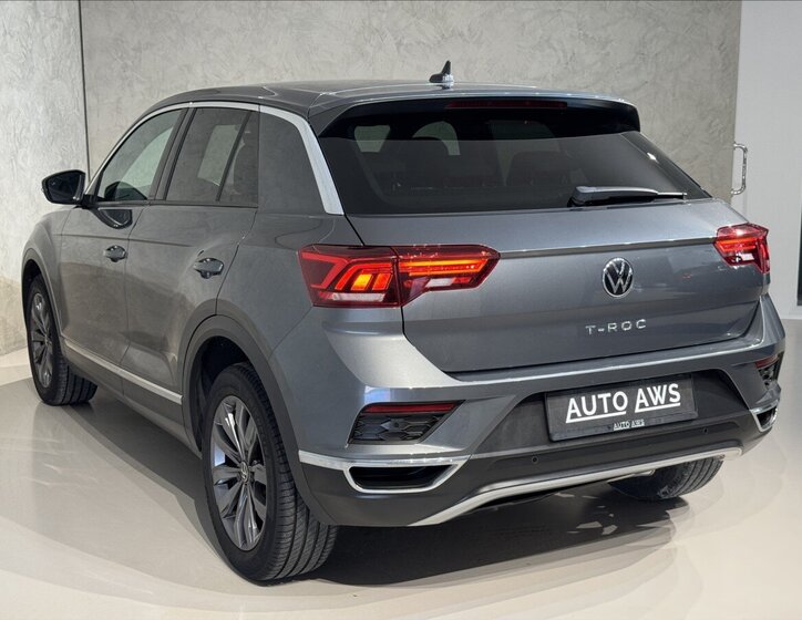 Volkswagen T-Roc SUV / Terénní 1,5 l 110 kw