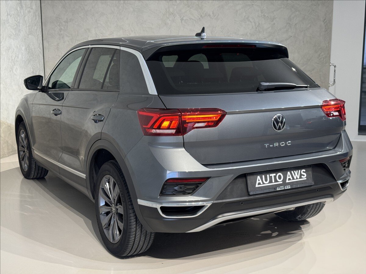 Volkswagen T-Roc SUV / Terénní 1,5 l 110 kw
