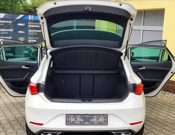 Seat Leon Hatchback 1,5 l 110 kw