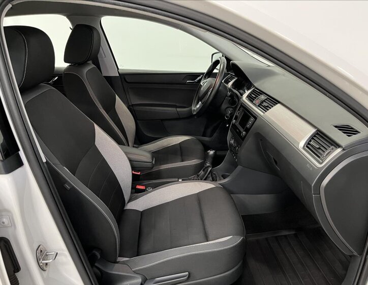 Škoda Rapid Liftback 1,2 l 66 kw