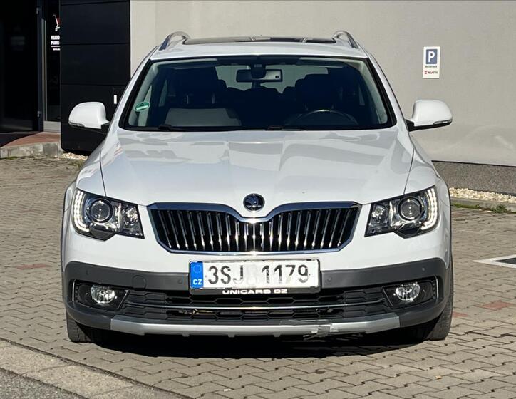 Škoda Superb 2