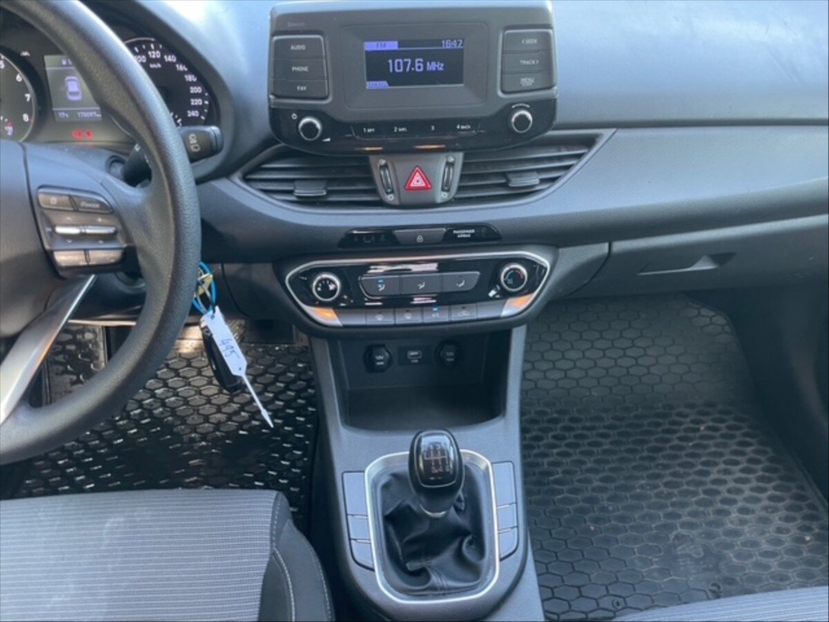Hyundai i30 Kombi 998,0 88 kw