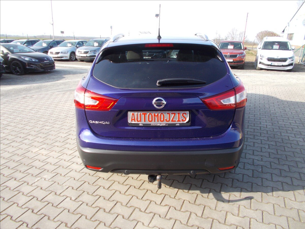 Nissan Qashqai SUV / Terénní 1,6 l 120 kw