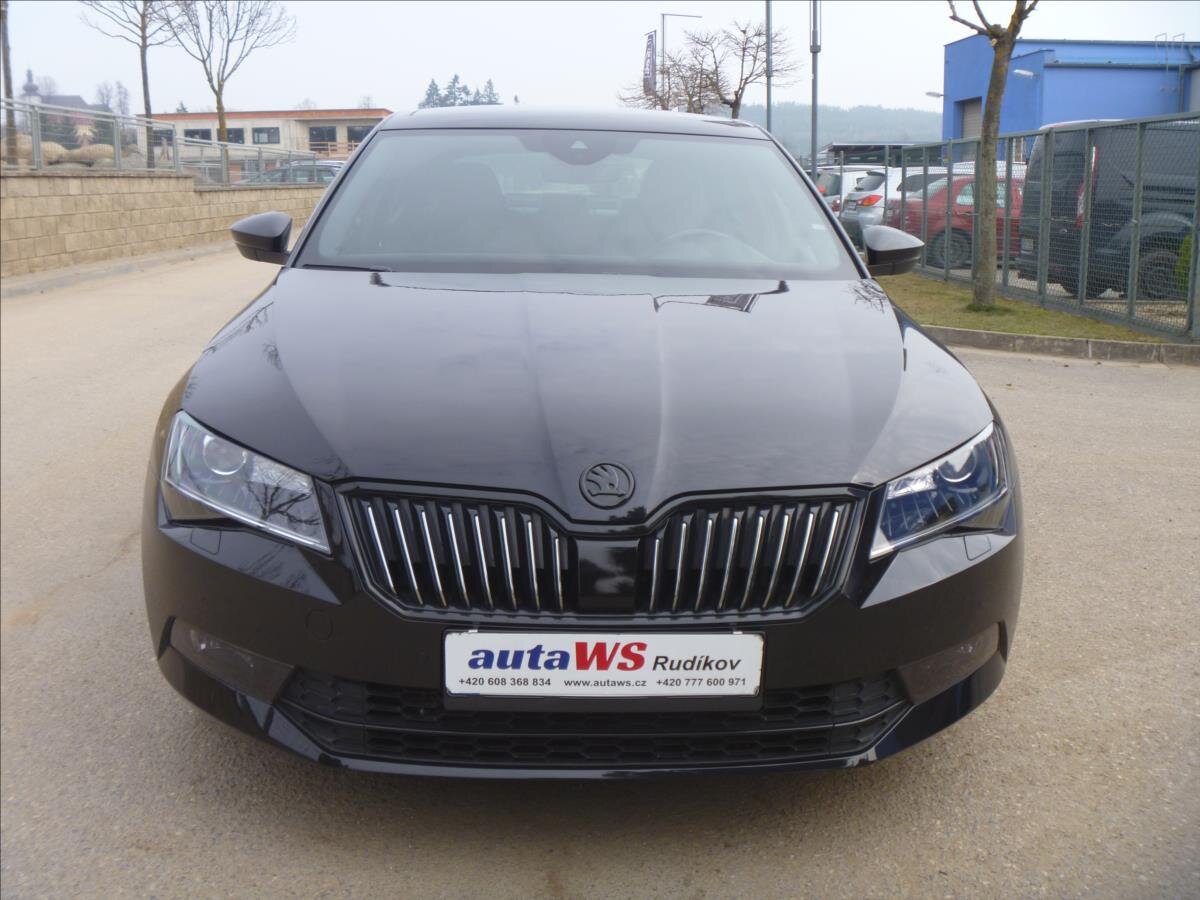 Škoda Superb Liftback 2,0 l 140 kw