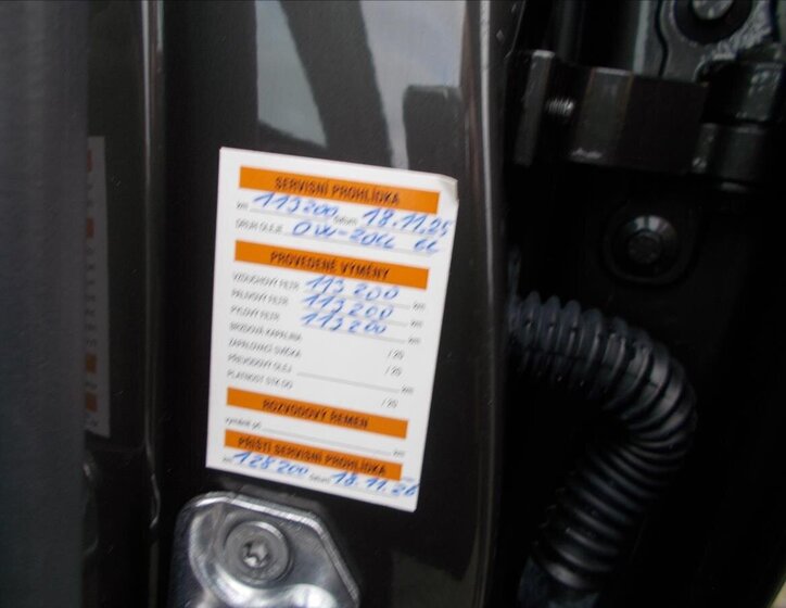 Volvo V60 Kombi 2,0 l 145 kw