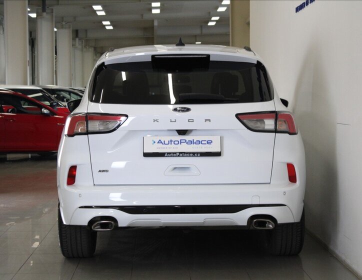 Ford Kuga SUV / Terénní 2,0 l 140 kw