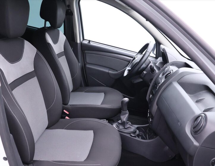 Dacia Duster SUV 1,6 l 84 kw