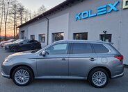 Mitsubishi Outlander SUV / Terénní 2,4 l 165 kw