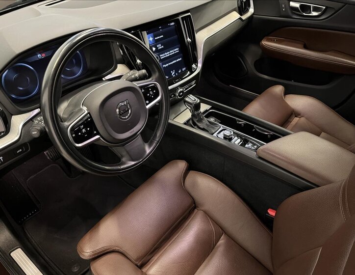 Volvo V60 Kombi 2,0 l 184 kw