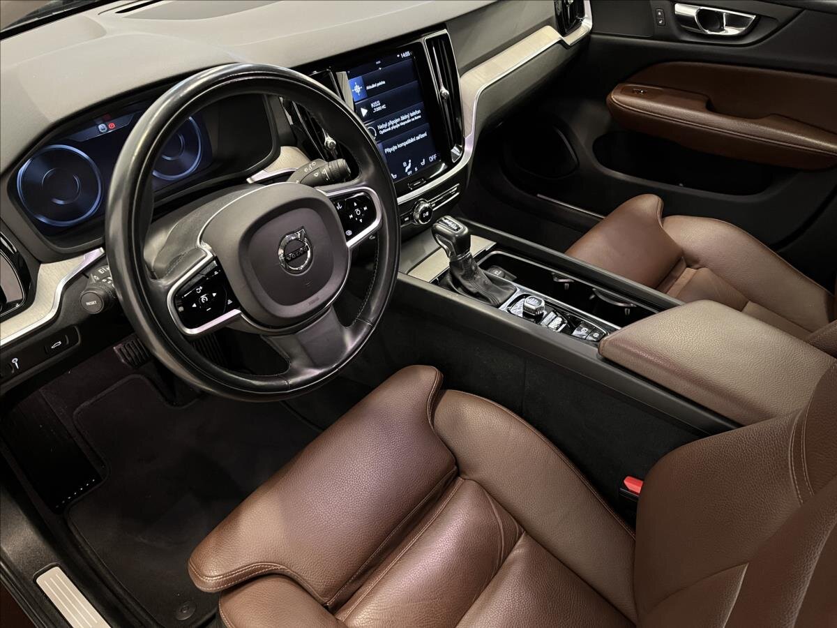 Volvo V60 Kombi 2,0 l 184 kw