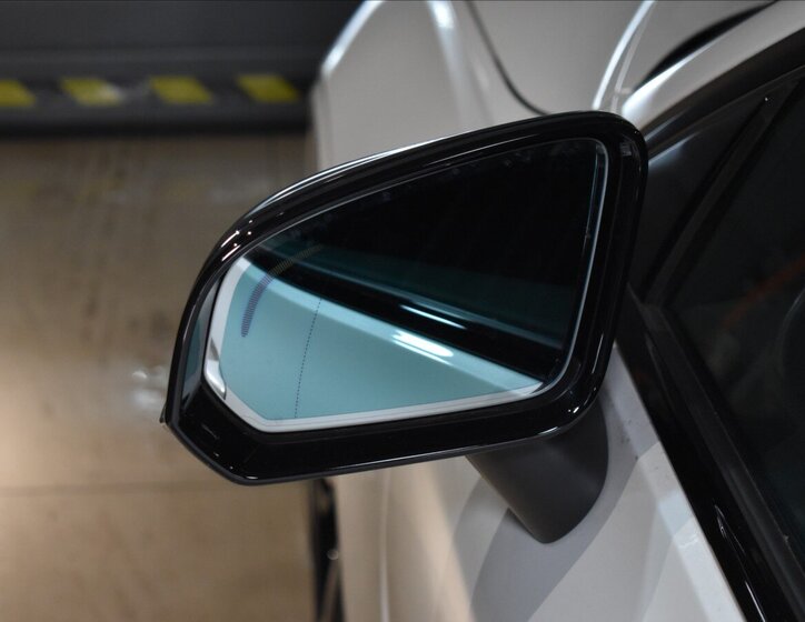 Volvo V60 Kombi 2,0 l 228 kw