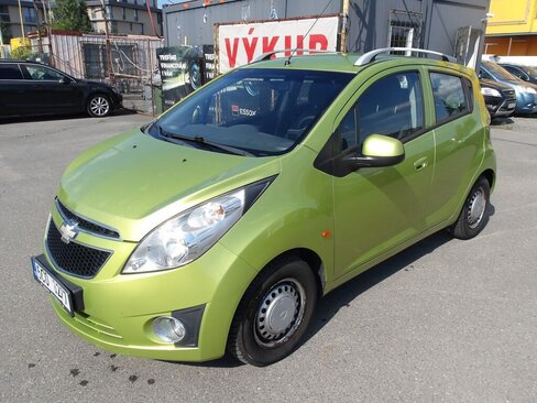 Chevrolet Spark Hatchback 995,0 50 kw