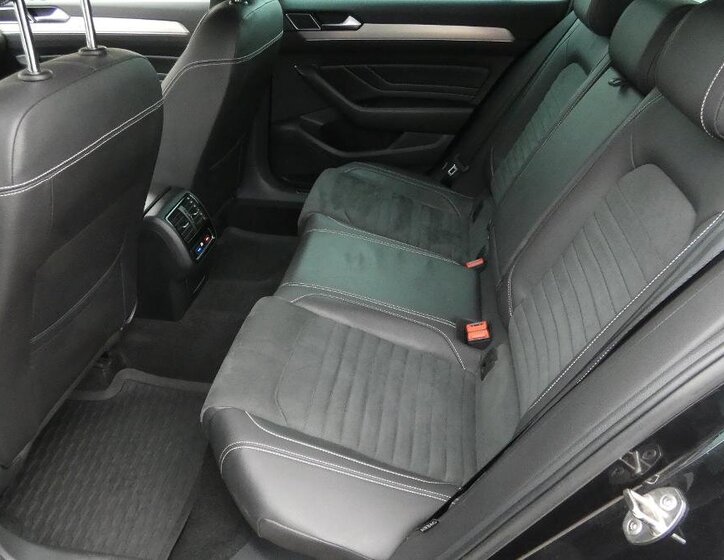 Volkswagen Passat 19