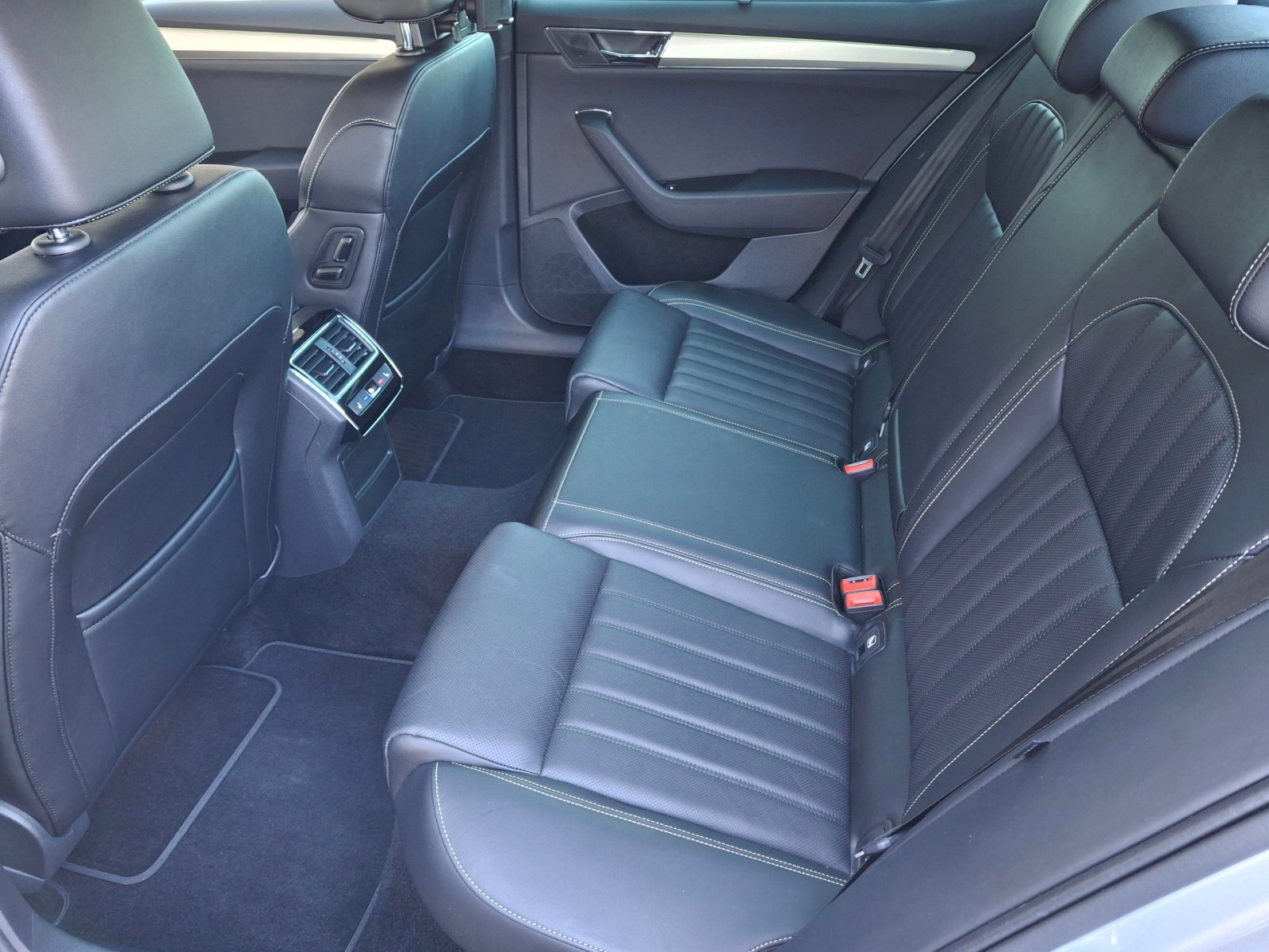 Škoda Superb Sedan 2,0 l 206 kw