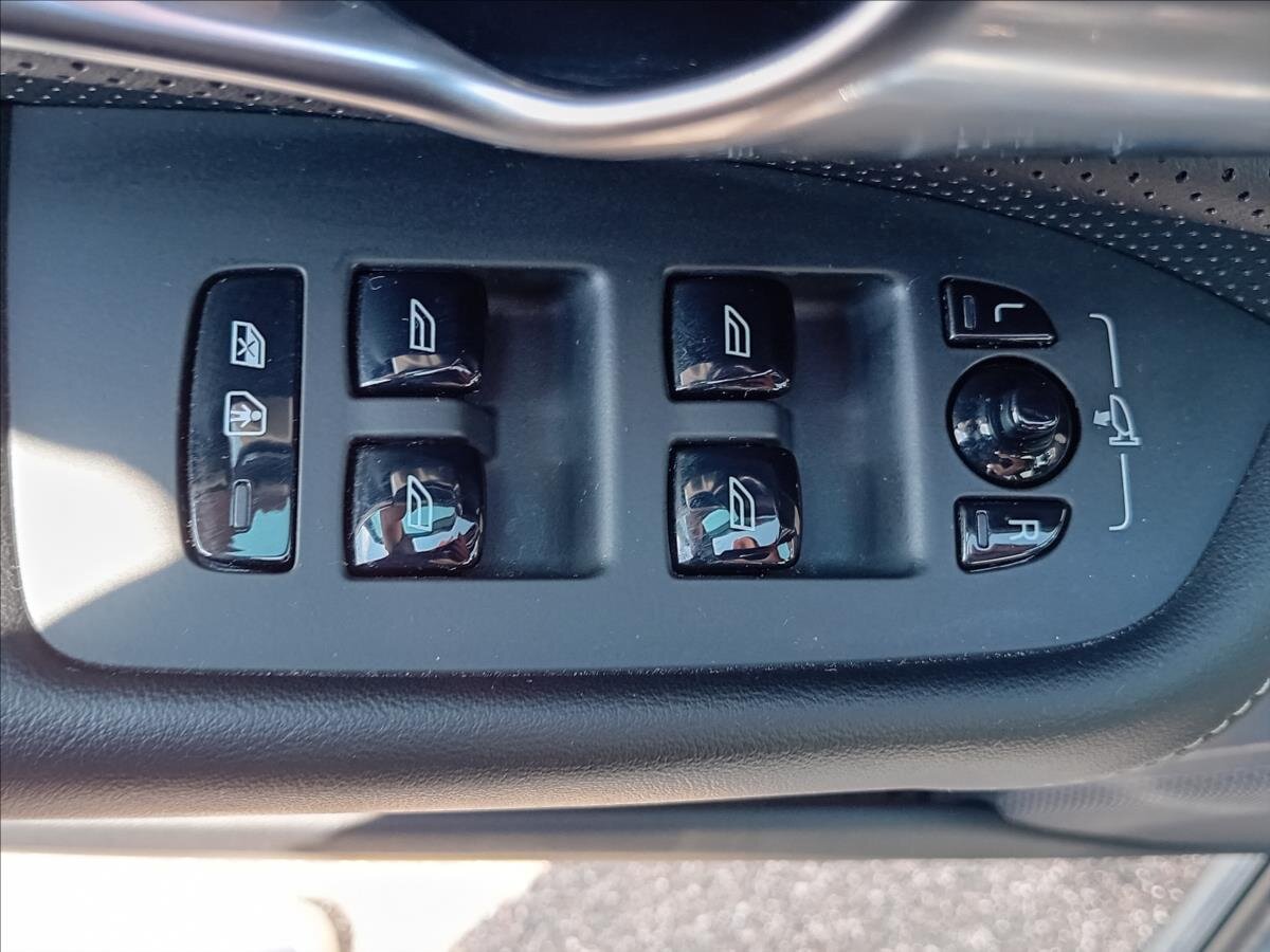 Volvo XC90 SUV 2,0 l 173 kw