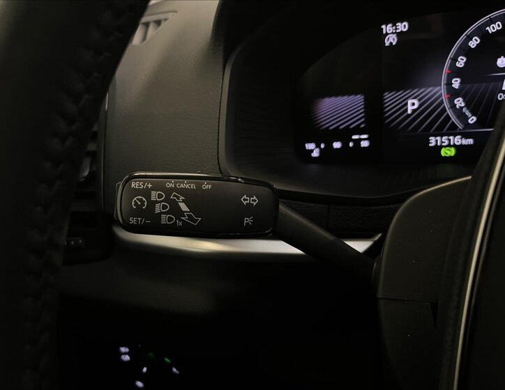 Škoda Karoq SUV / Terénní 1,5 l 110 kw