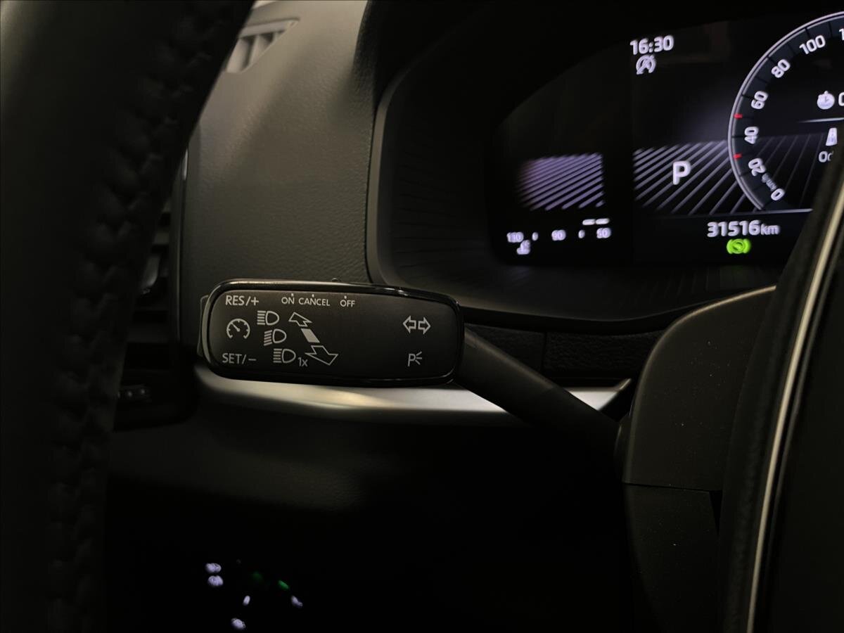 Škoda Karoq SUV / Terénní 1,5 l 110 kw