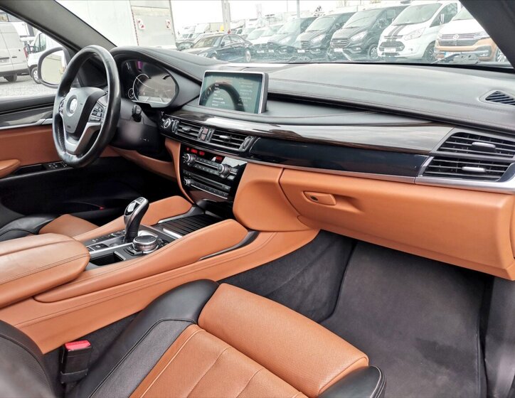 BMW X6 SUV / Terénní 3,0 l 190 kw