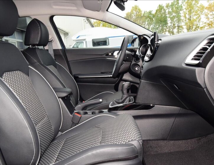 KIA XCeed SUV / Terénní 998,0 84 kw