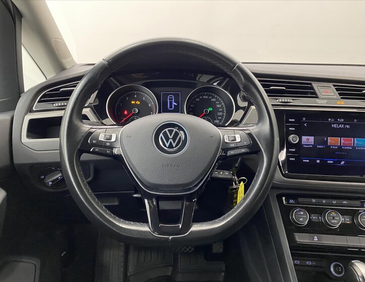 Volkswagen Touran 10