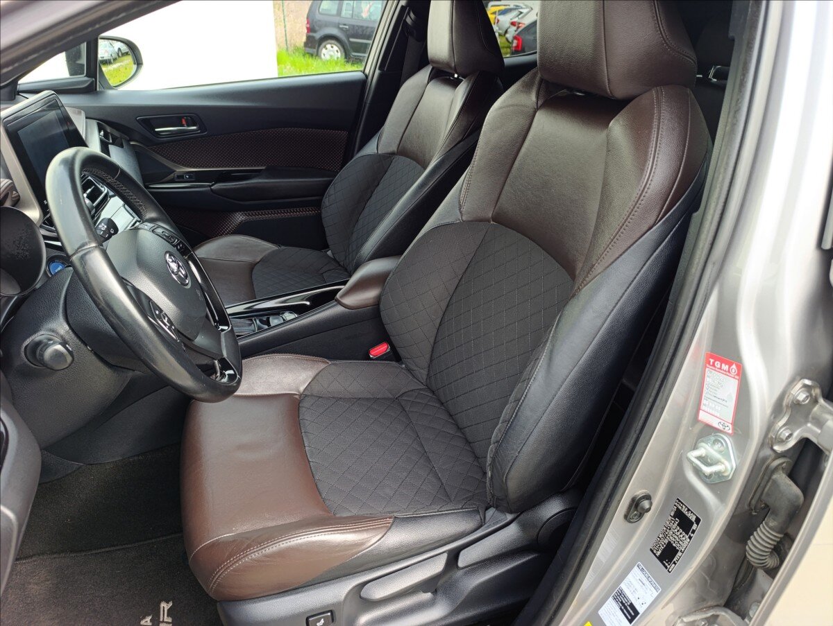 Toyota C-HR Hatchback 1,8 l 72 kw